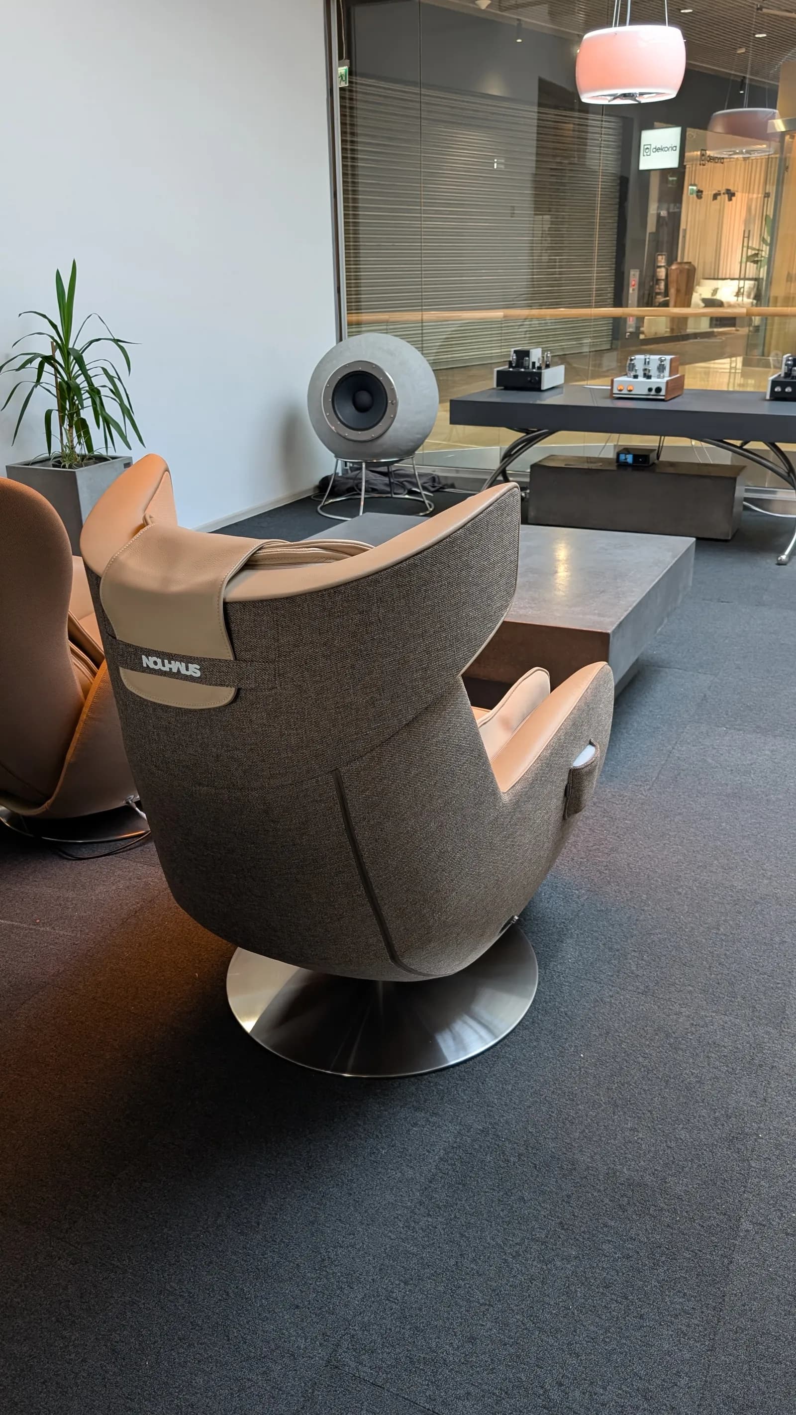 Showroom Nouhaus Domoteka — zdjęcie 5